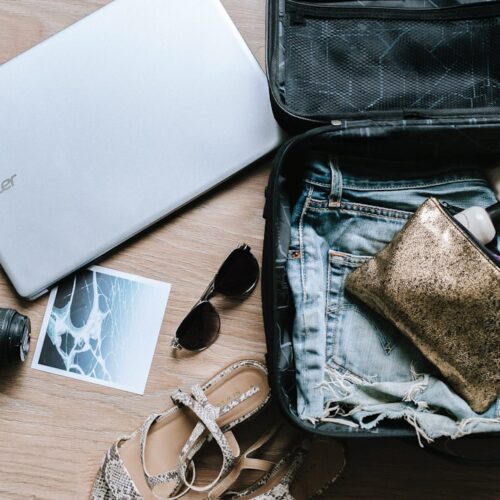 12 Minimalist Tips for Packing Light