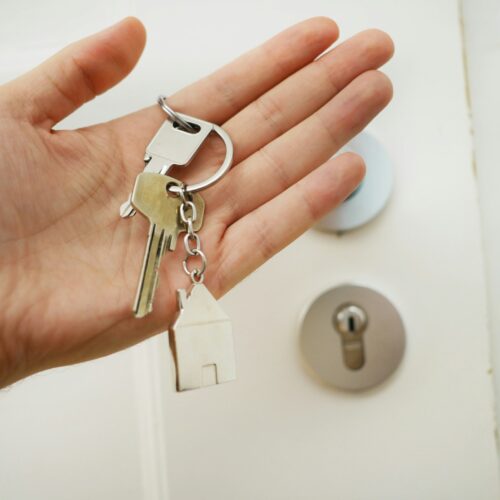 10 Crucial Questions to Ask Before Buying a House